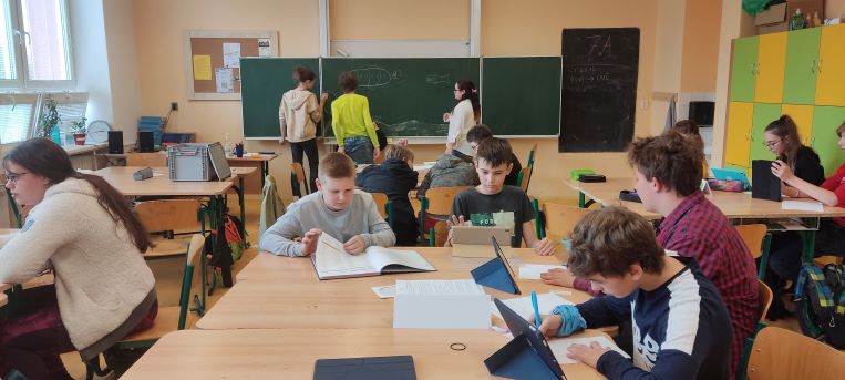 Zapojili jsme se do 13. ročníku česko-slovenského projektu Záložka do knihy spojuje školy