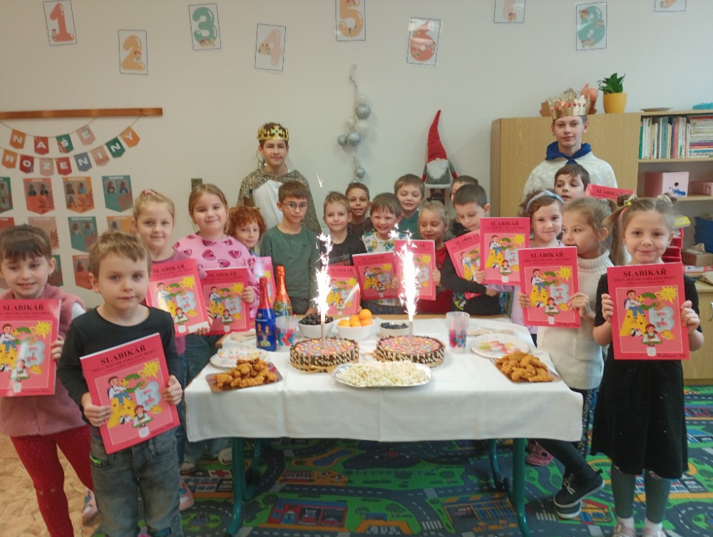 Slavnostní předávání Slabikáře 1.A